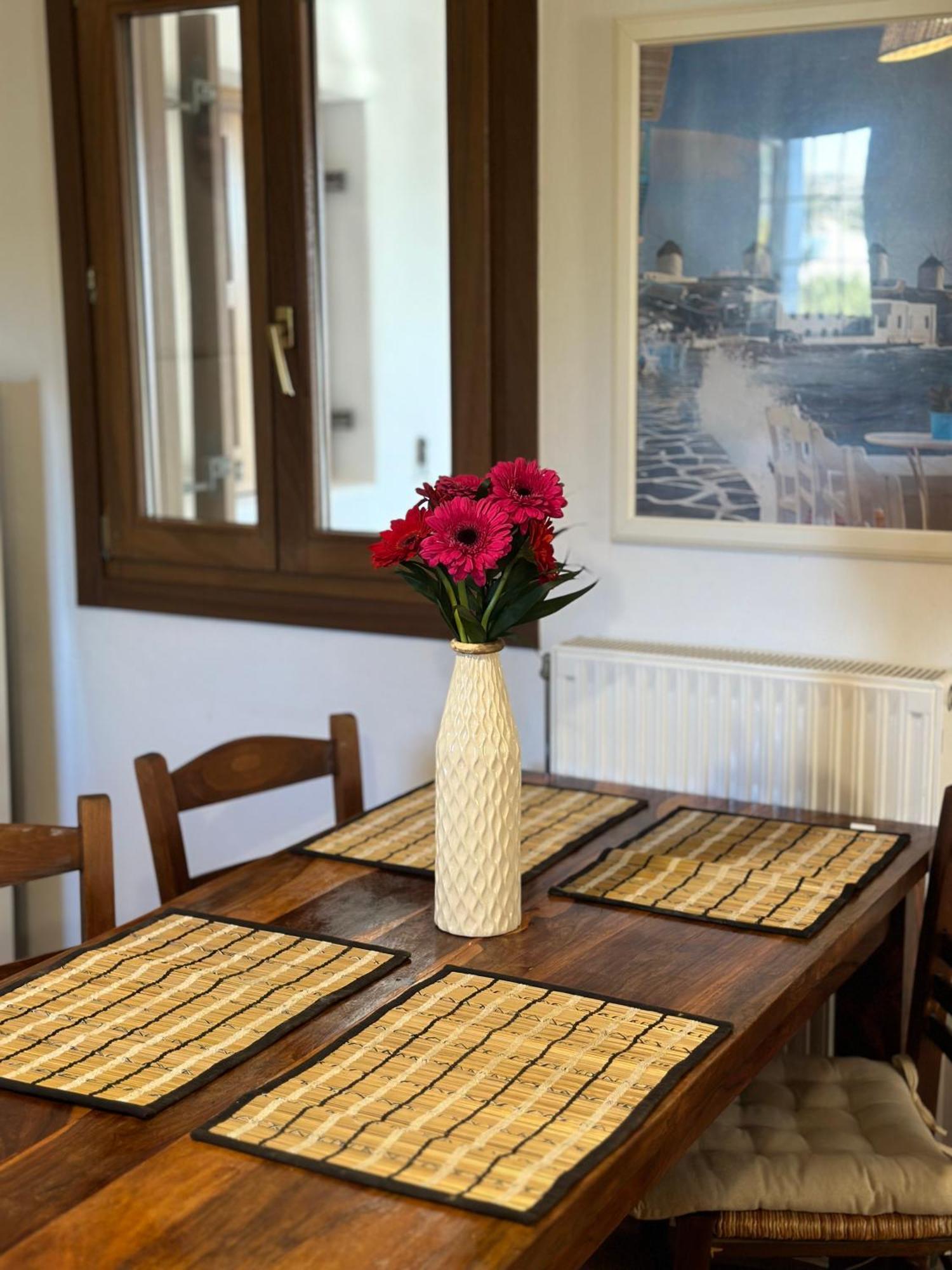 Divers House Agrari  ภายนอก รูปภาพ