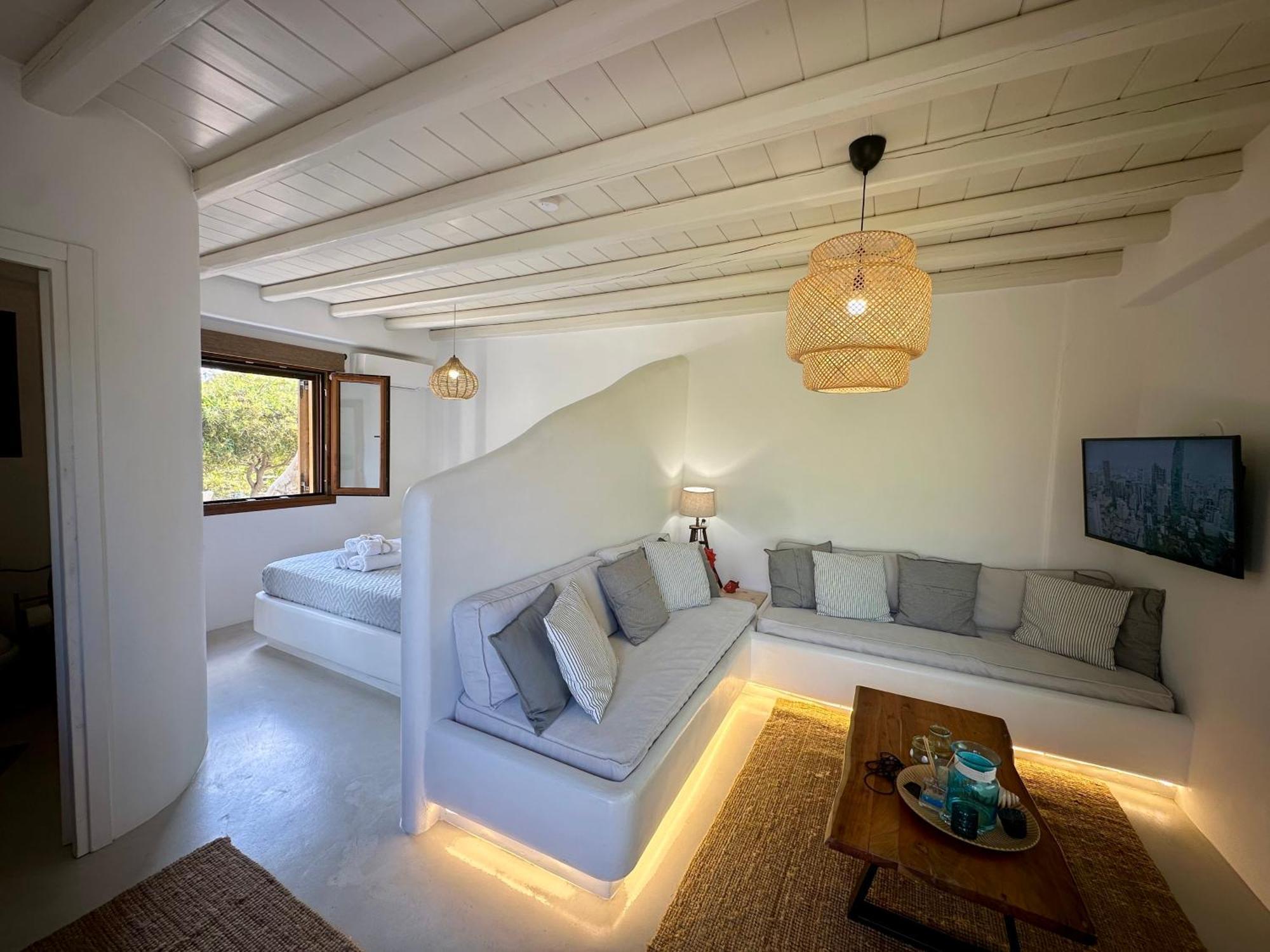 Divers House Agrari  ภายนอก รูปภาพ
