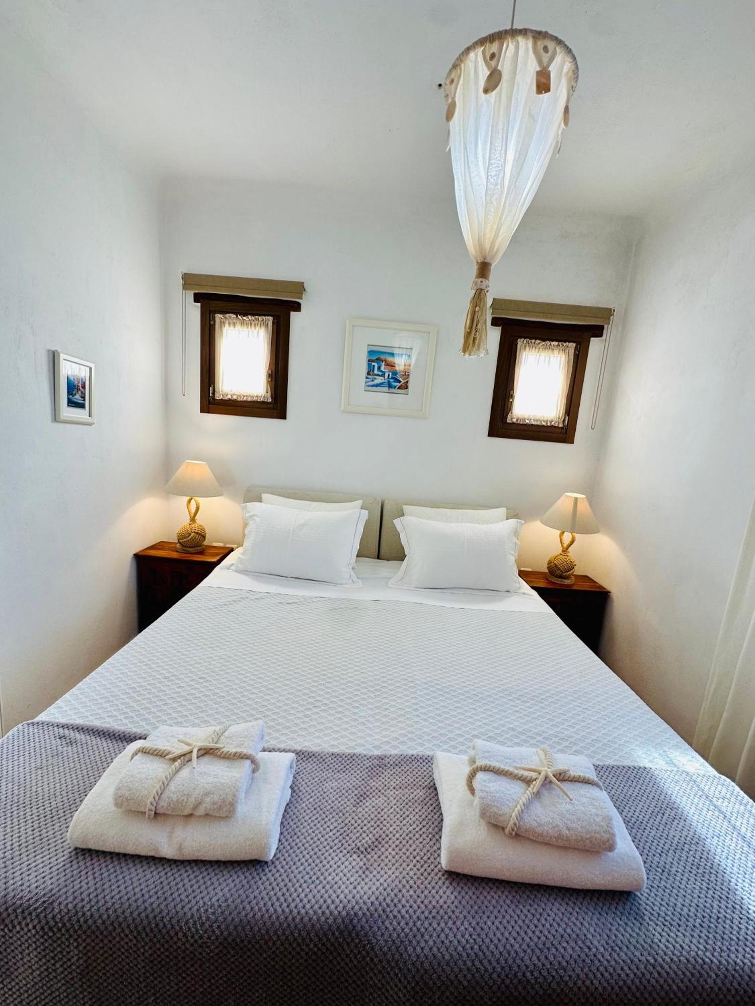 Divers House Agrari  ภายนอก รูปภาพ